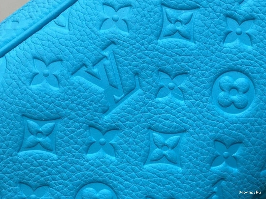 POUCH-28*15*16.5cm LOUIS VUITTON DOPP KIT TOILET 0330